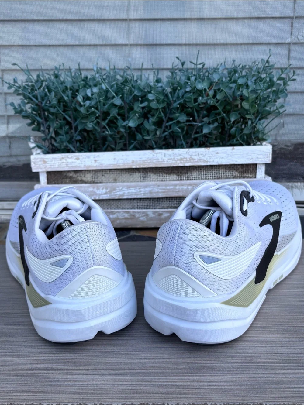 BROOKS ‘Ghost’ Max 3 Running Shoes